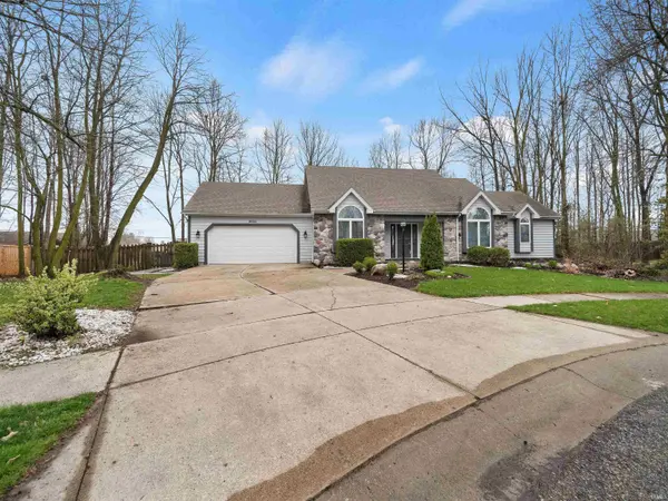 9529 Woodruff CT, New Haven, IN 46774-2740