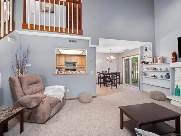 6016 Sawmill Woods CT, Fort Wayne, IN 46835-8703