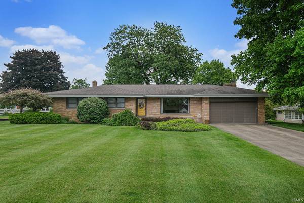 55970 Riverdale DR, Elkhart, IN 46514