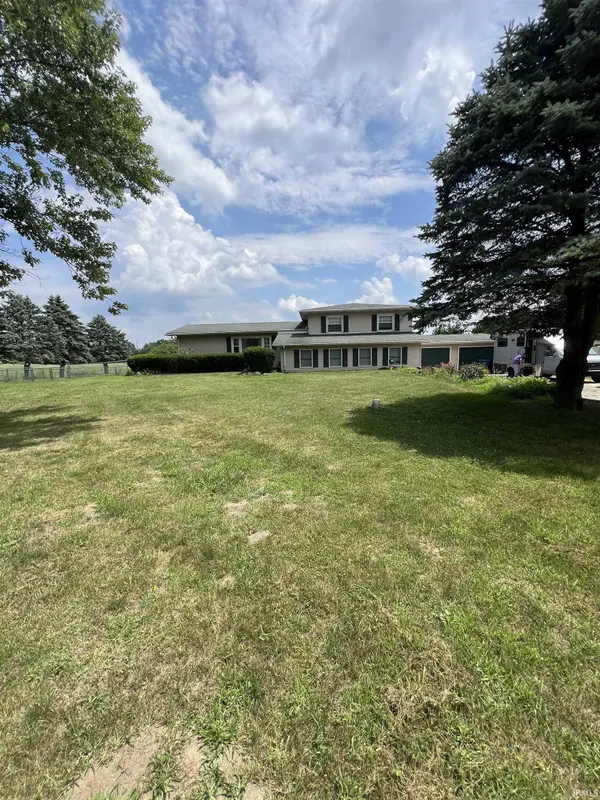 1033 N County Line RD, Michigan City, IN 46360