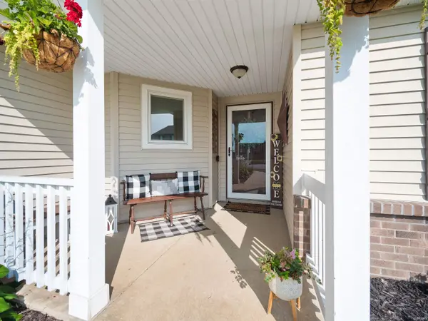 224 Hamilton Meadows CV, Fort Wayne, IN 46814-7606