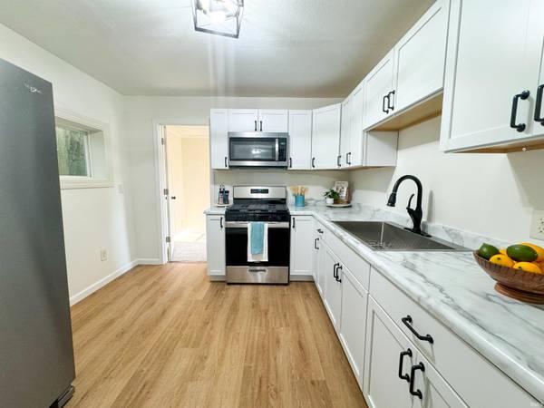 412 N 7th ST, Goshen, IN 46526