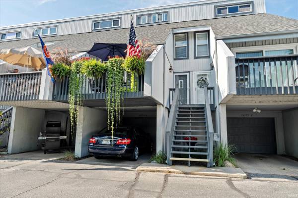 18177 Stoneridge ST #E, South Bend, IN 46637-5138