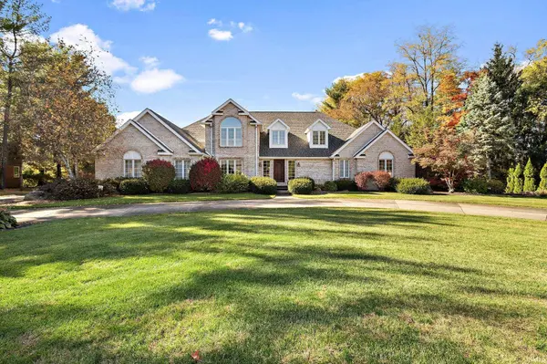 50715 Ashford LN, Granger, IN 46530