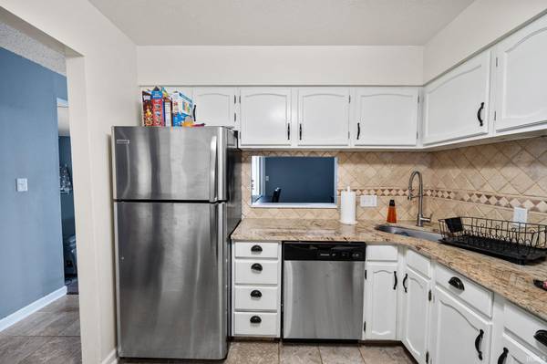 53432 Stoneridge ST #C, South Bend, IN 46637-5147