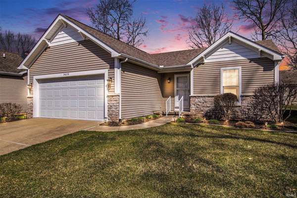 5620 Strauss CT, Granger, IN 46545