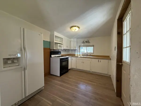107 E Walnut ST, Claypool, IN 46510