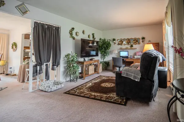 57319 Decamp BLVD, Elkhart, IN 46516-4651