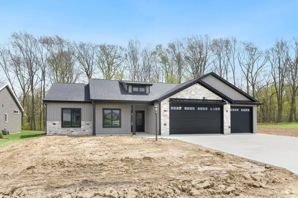 348 N Sweet Briar Court ***, Columbia City, IN 46725