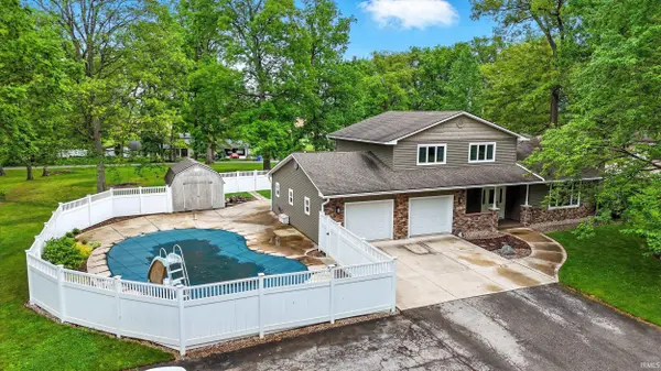 2882 E Hickory LN, Columbia City, IN 46725-8625