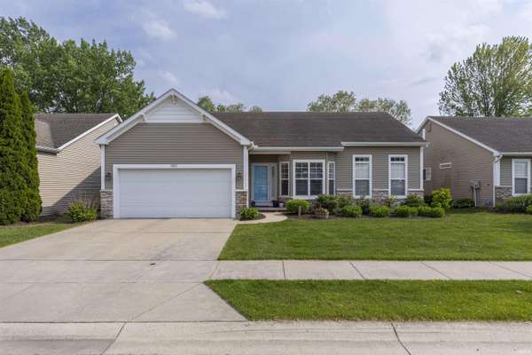 5927 Cottage CIR, Granger, IN 46530