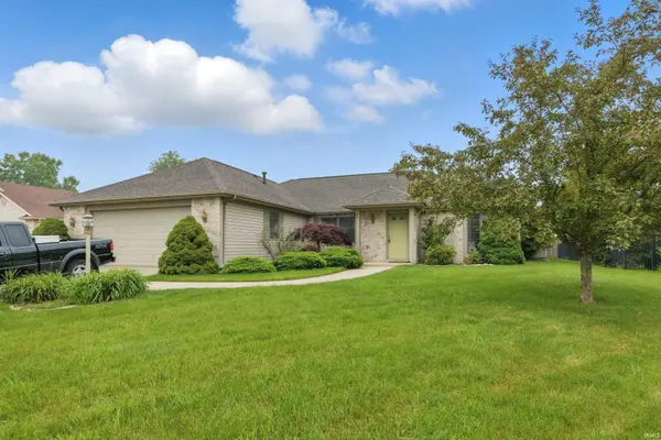 2516 Loganberry CV, Fort Wayne, IN 46818