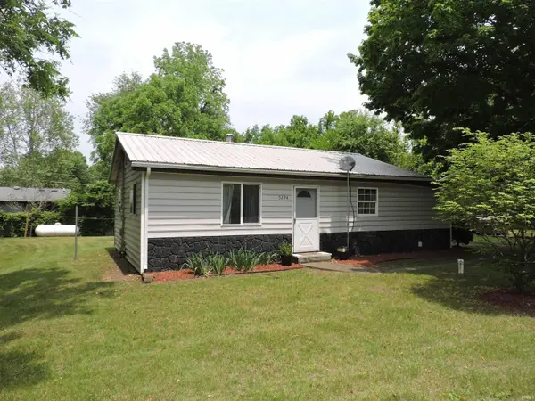 5294 W Finch RD, Claypool, IN 46510