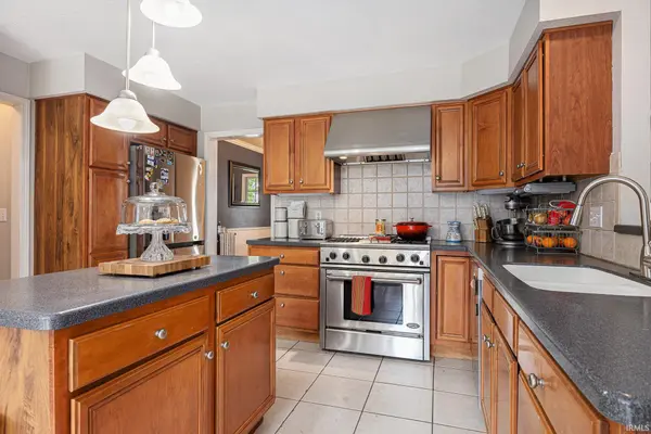 53135 W Cedar Lake DR, Granger, IN 46530-5844
