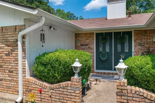 2032 N Kirkwood Drive, Shreveport, LA 71118