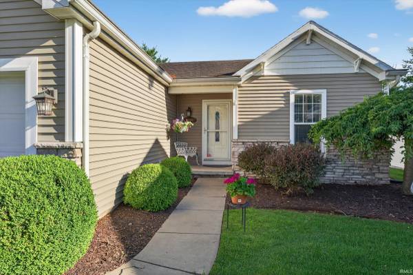 5506 Getty CT, Granger, IN 46530-4490