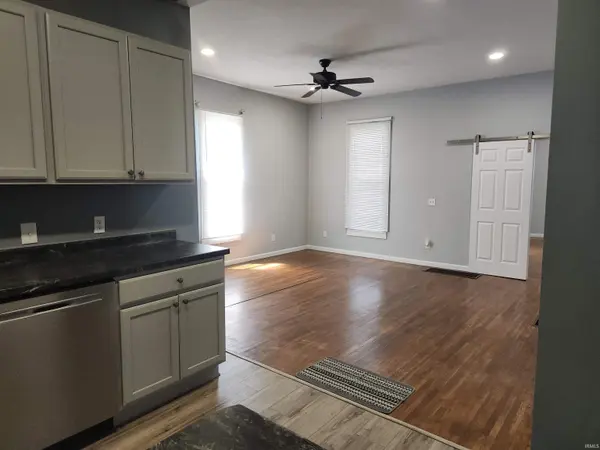 701 W WALNUT ST, Washington, IN 47501