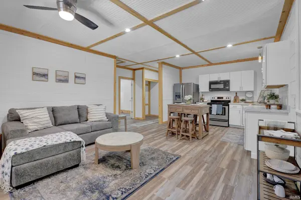 75 Schores LN, Bedford, IN 47421