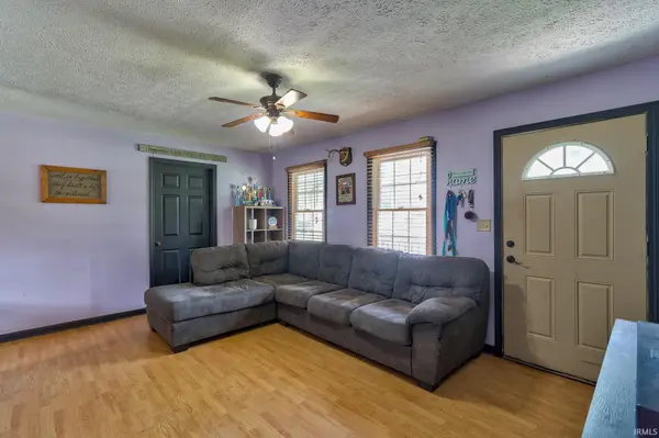 711 Ninth ST, Grandview, IN 47615-9313