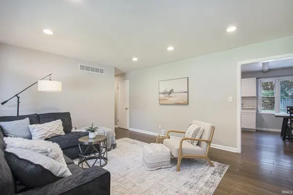 16401 Wild Cherry DR, Granger, IN 46530-7017