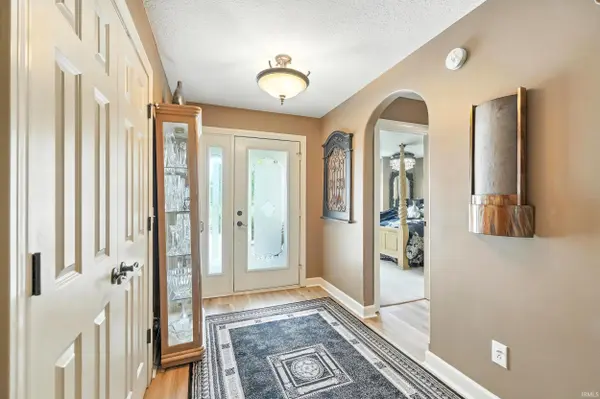 5830 Balfour CIR, Fort Wayne, IN 46814-7566