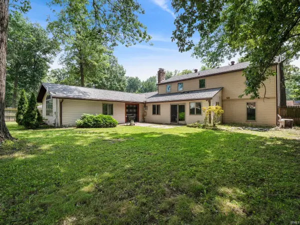 6125 Monarch DR, Fort Wayne, IN 46815-7631