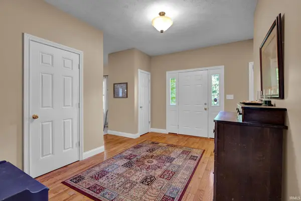 5561 W Redbud DR, Ellettsville, IN 47429