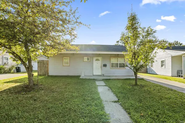 5117 Oliver ST, Fort Wayne, IN 46806-5111