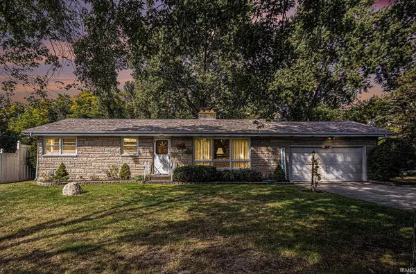19015 Palisade AVE, South Bend, IN 46637-2118