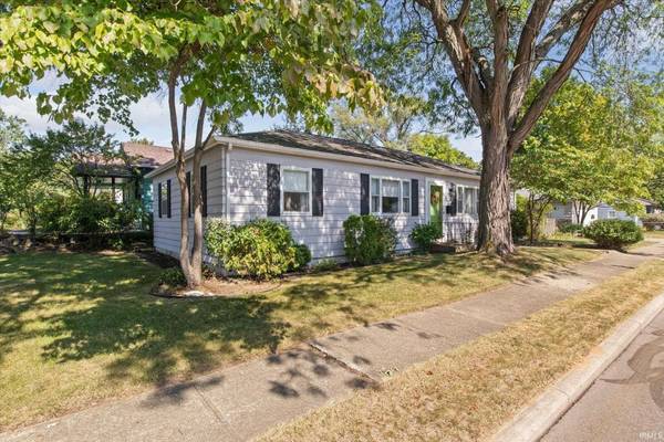 2003 E Washington ST, South Bend, IN 46617