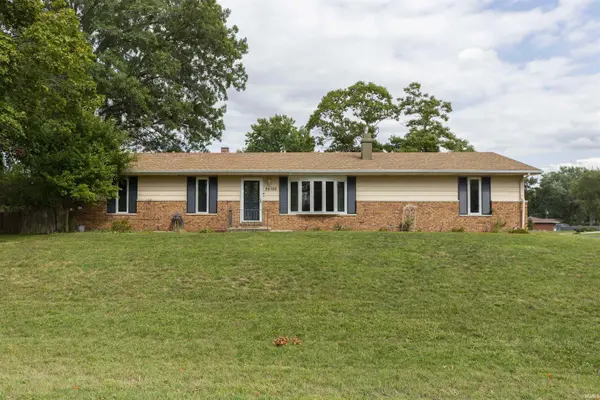 56106 Wynnewood DR, Osceola, IN 46561