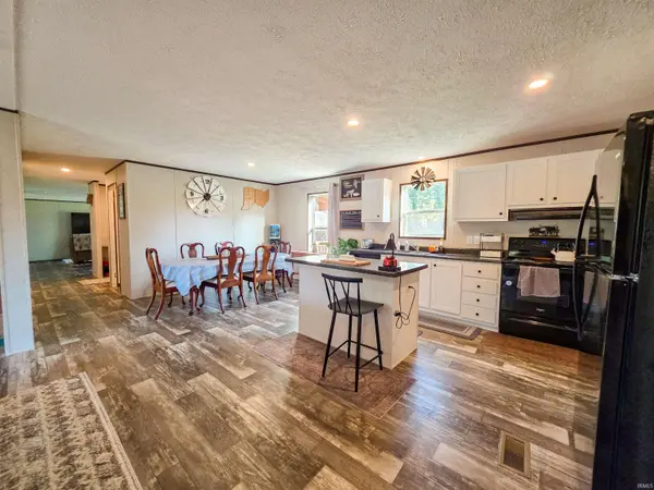 969 SE A ST, Linton, IN 47441