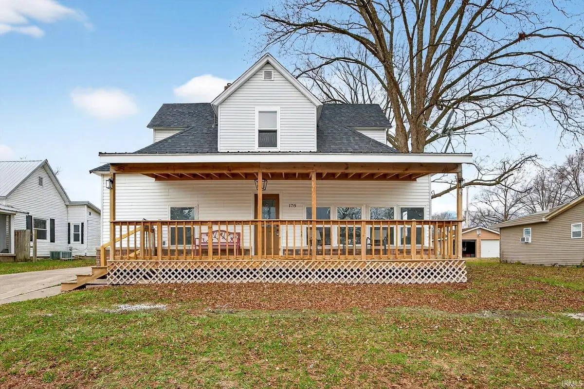 178 SE 7th ST, Linton, IN 47441
