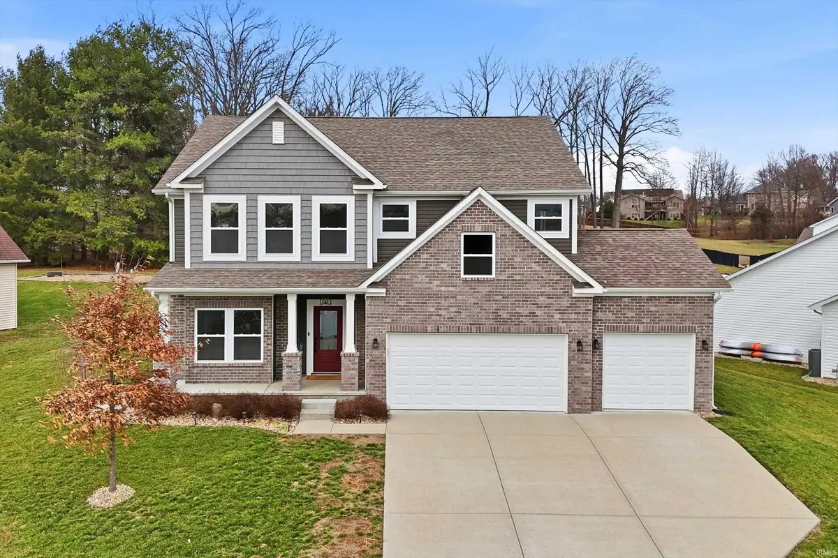 701 N Abigail LN, Ellettsville, IN 47429
