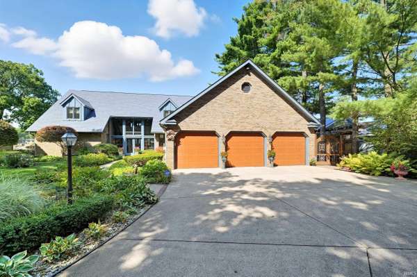 769 River Pointe PL, Mishawaka, IN 46544