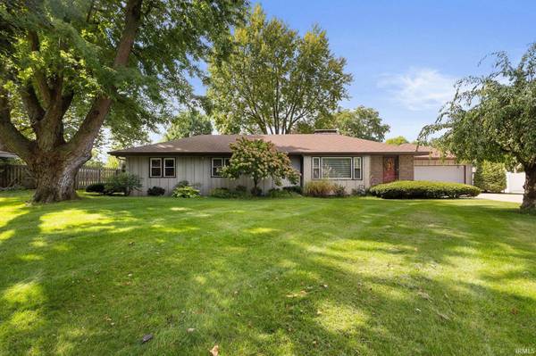 55903 Oak Manor PL, Elkhart, IN 46514