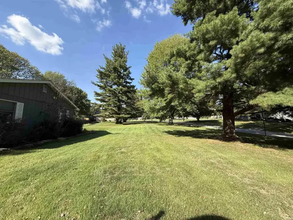 407 Eastside Park RD, Washington, IN 47501