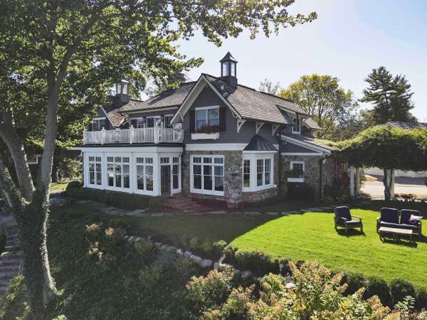 10712 N South Shore DR, Syracuse, IN 46567