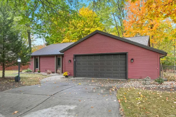 7417 Nature Trail DR, Fort Wayne, IN 46835
