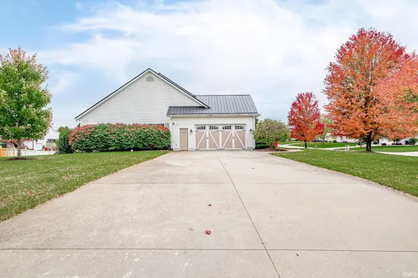 939 N Old Orchard DR, Warsaw, IN 46582
