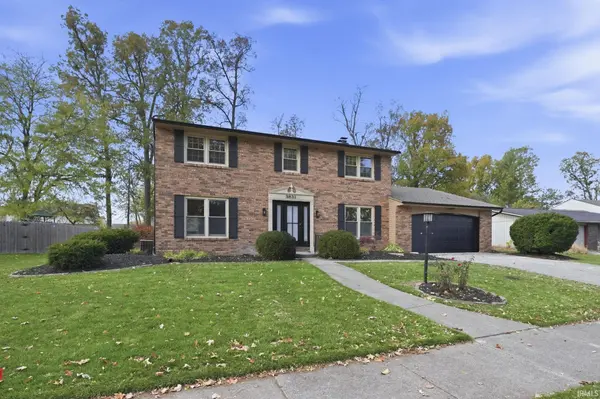 3831 Ironwood CT, Fort Wayne, IN 46815-5572