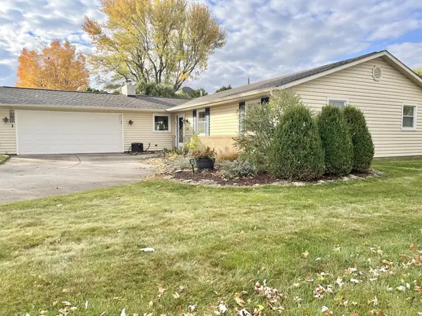 3641 Cardinal LN, Fort Wayne, IN 46815-5839