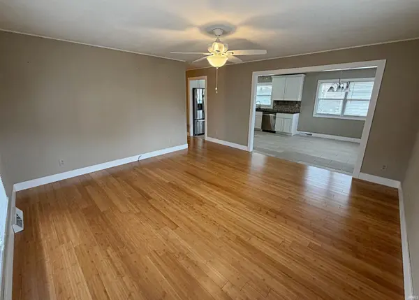 603 E John ST, Washington, IN 47501