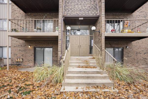 1428 Marigold WAY #111, South Bend, IN 46617-1062