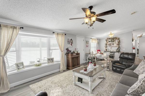 23651 Riley RD, Lakeville, IN 46536-9491