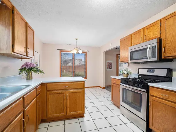 5514 Senna DR, Fort Wayne, IN 46804-3700