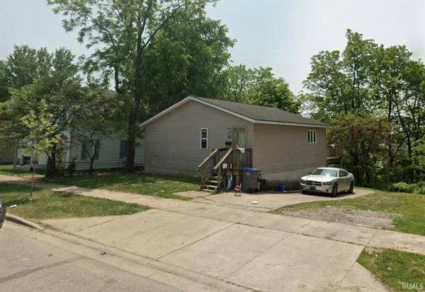 207 Crescent ST, Goshen, IN 46528-2925