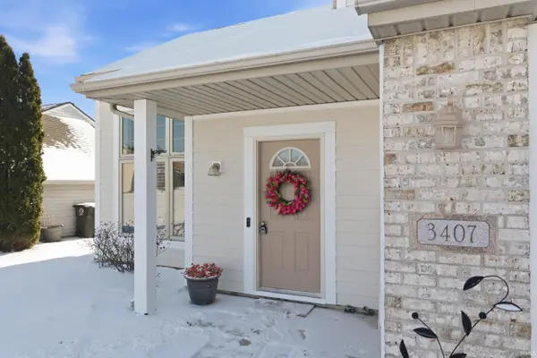 3407 Bramblewood LN, Fort Wayne, IN 46818-8735
