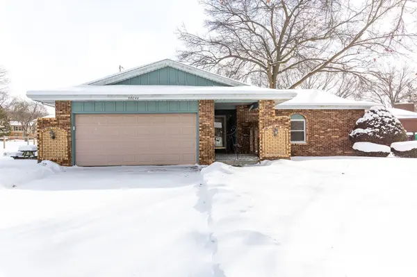 56044 Wynnewood DR, Osceola, IN 46561