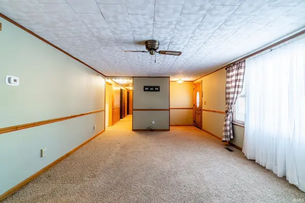 1501 Dot ST, Warsaw, IN 46580